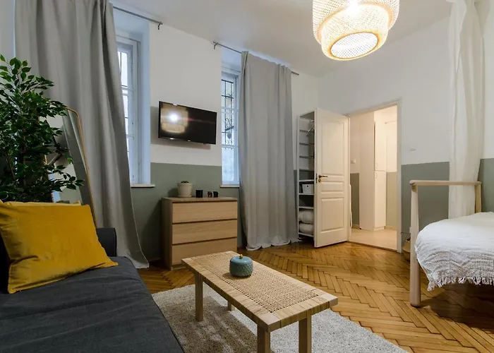 Studio Next To Opera House A26